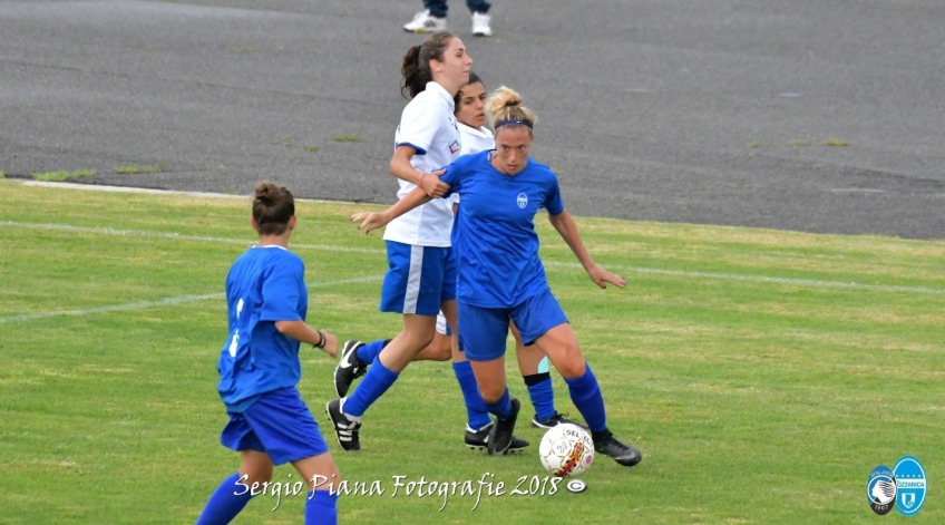 Calcio donne. Secondo Memorial Luigi Sarsilli, Mozzanica e pioggia grandi protagonisti