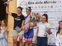 Giro delle Marche in Rosa: Dalia Muccioli supera nel finale Elisa Longo Borghini e vince la 1/a tappa