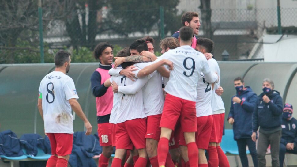 Serie D, girone B. Momento magico Virtus CiseranoBergamo, Sona battuto 3-1