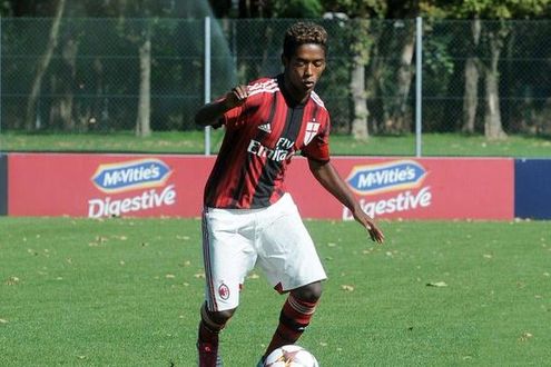 No al razzismo, malattia che non ha il calcio bergamasco, ma che fuori ancora c’è. E allora intitoliamo a Seid il nostro torneo esordienti ad Azzano