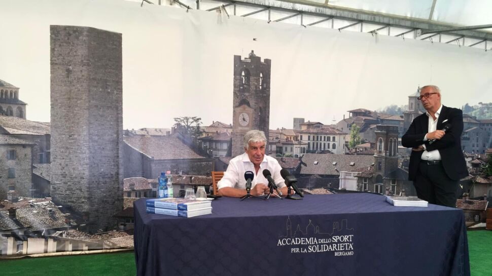 Gasperini premiato dall’Accademia dello Sport e della Solidarietà: “In questi anni abbiamo fatto cose straordinarie”