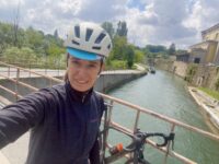 Norma Gimondi e il Giro: “Che emozione vedere tante persone a Sedrina assiepate a bordo strada. Non hanno mai dimenticato un loro figlio”