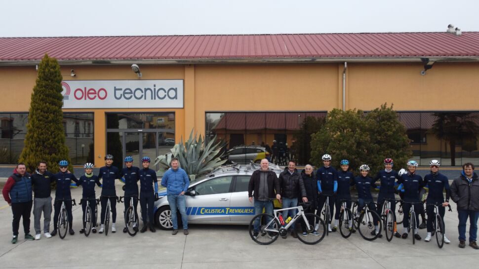 Una domenica di grandi gare a Treviglio organizzate dalla Ciclistica Trevigliese per le categorie Juniores, Allievi e Esordienti