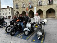 Brescia-Napoli in moto d’epoca, il ds Mesti trascina i suoi alla vittoria di tappa grazie a un capolavoro tecnico-tattico