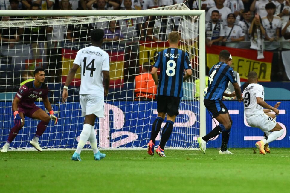 L’Atalanta si ferma sul miracolo di Courtois su Pasalic, il Real la risolve in 9′: Supercoppa ad Ancelotti