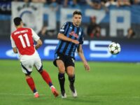 Retegui sbaglia il matchball dal dischetto, una bella Atalanta inforca gli occhiali con l’Arsenal