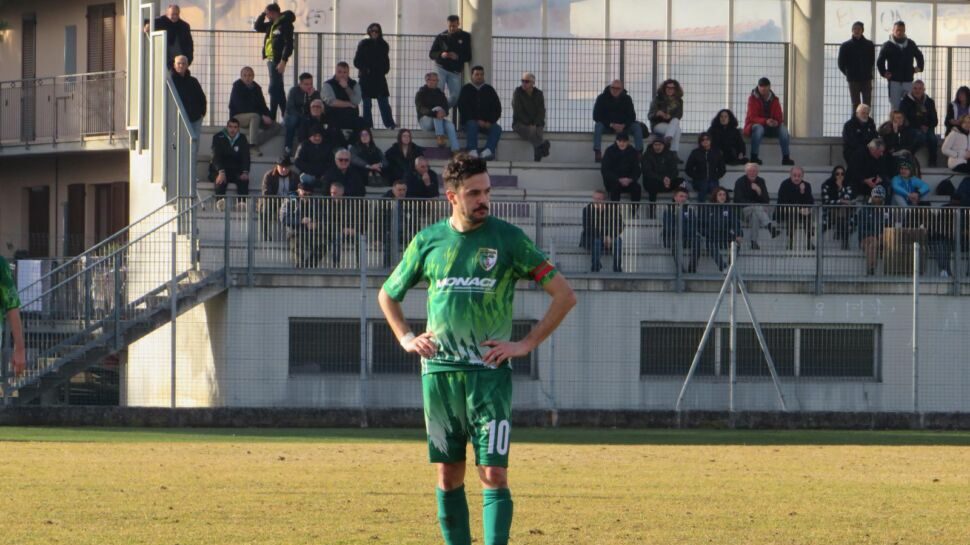 Il “Puma” Locatelli saluta il calcio: “Grazie Calusco, tre stagioni fantastiche”