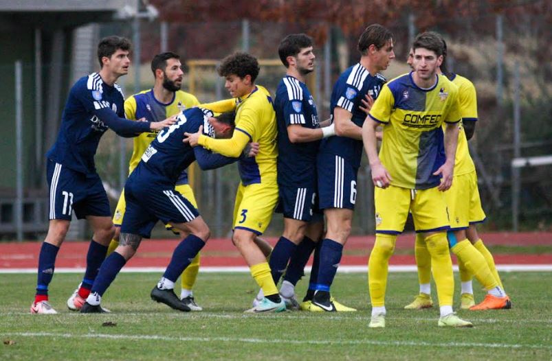 Serie D, Girone C. Un tempo, un gol e un punto per uno tra Brusaporto e Villa Valle